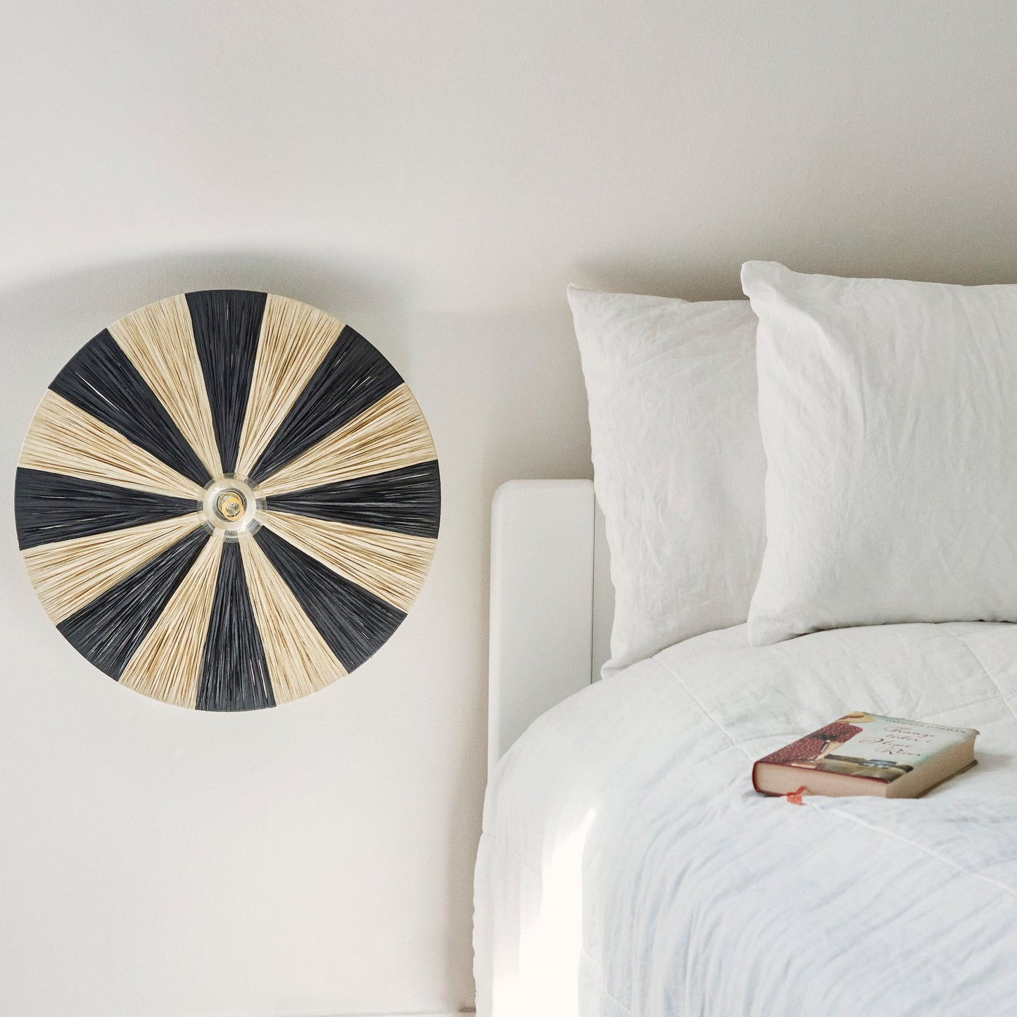 Dott Stripes | Black & nature, væglampe - Jore Copenhagen